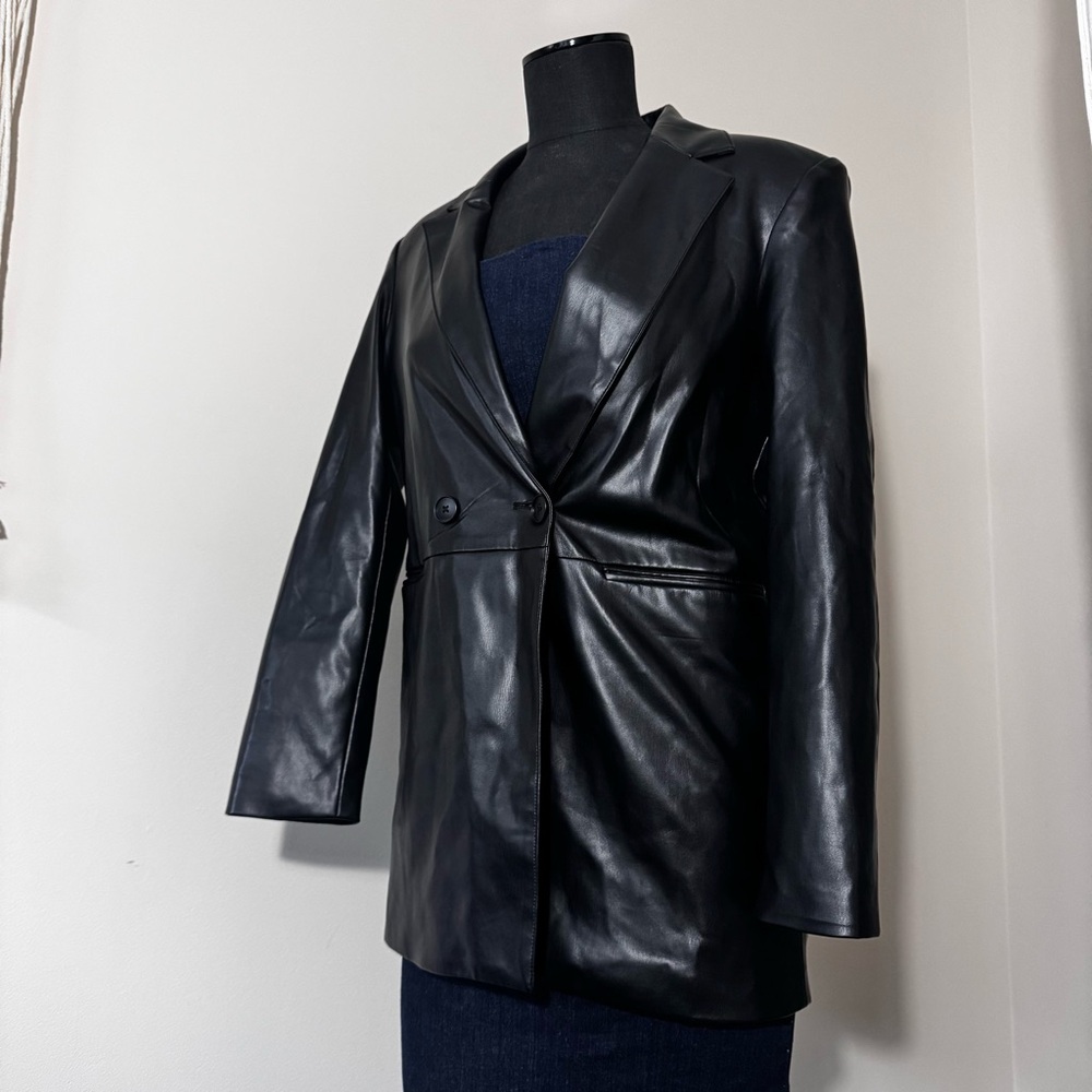 Black Leather Blazer | Versatile Button Option